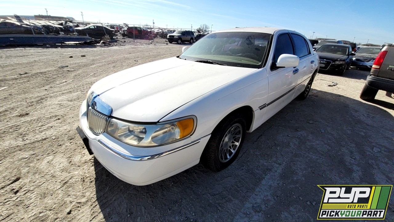 2000 LINCOLN TOWN CAR partes disponibles