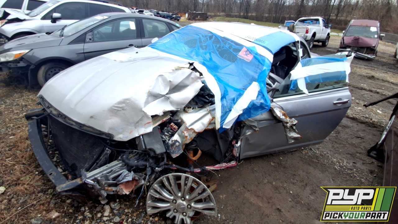 2011 CHRYSLER 200 partes disponibles