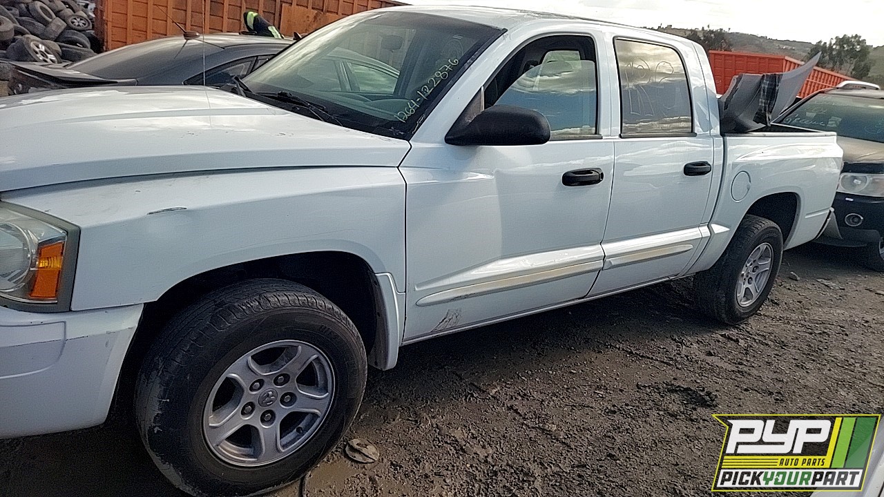2005 DODGE DAKOTA partes disponibles