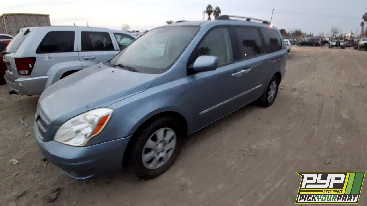 2008 HYUNDAI ENTOURAGE partes disponibles