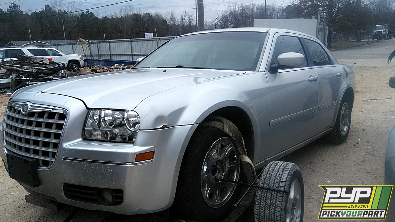2005 CHRYSLER 300 partes disponibles