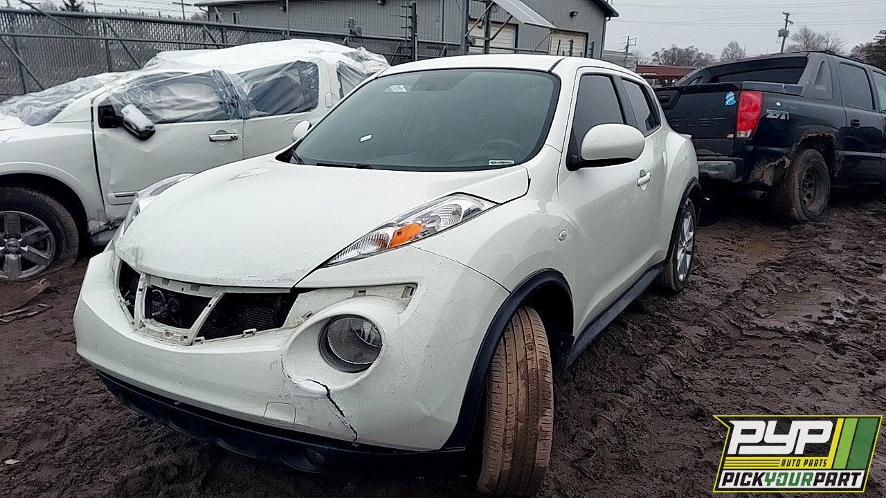 2011 NISSAN JUKE partes disponibles