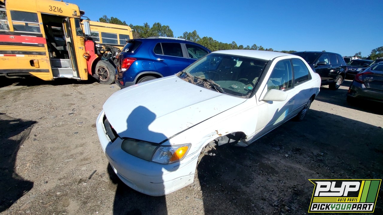 2001 TOYOTA CAMRY partes disponibles