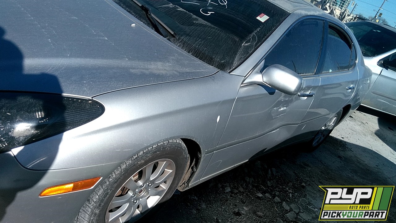 2002 LEXUS ES300 partes disponibles