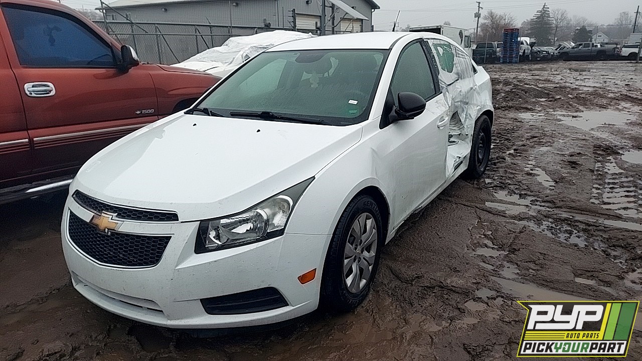 2013 CHEVROLET CRUZE partes disponibles