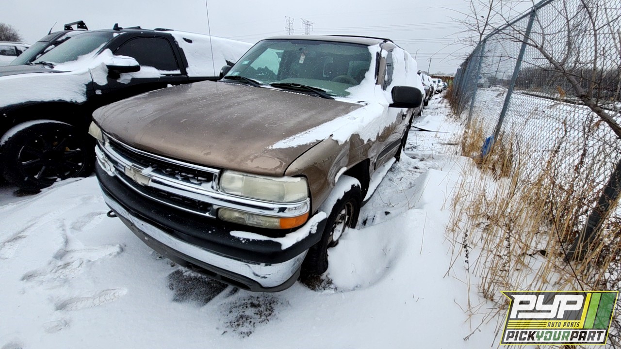 2004 CHEVROLET TAHOE partes disponibles