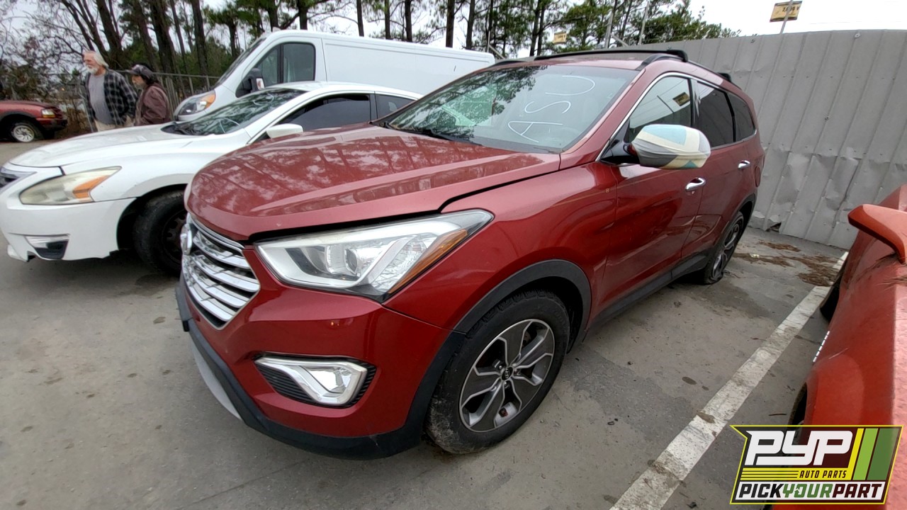2013 HYUNDAI SANTA FE available for parts