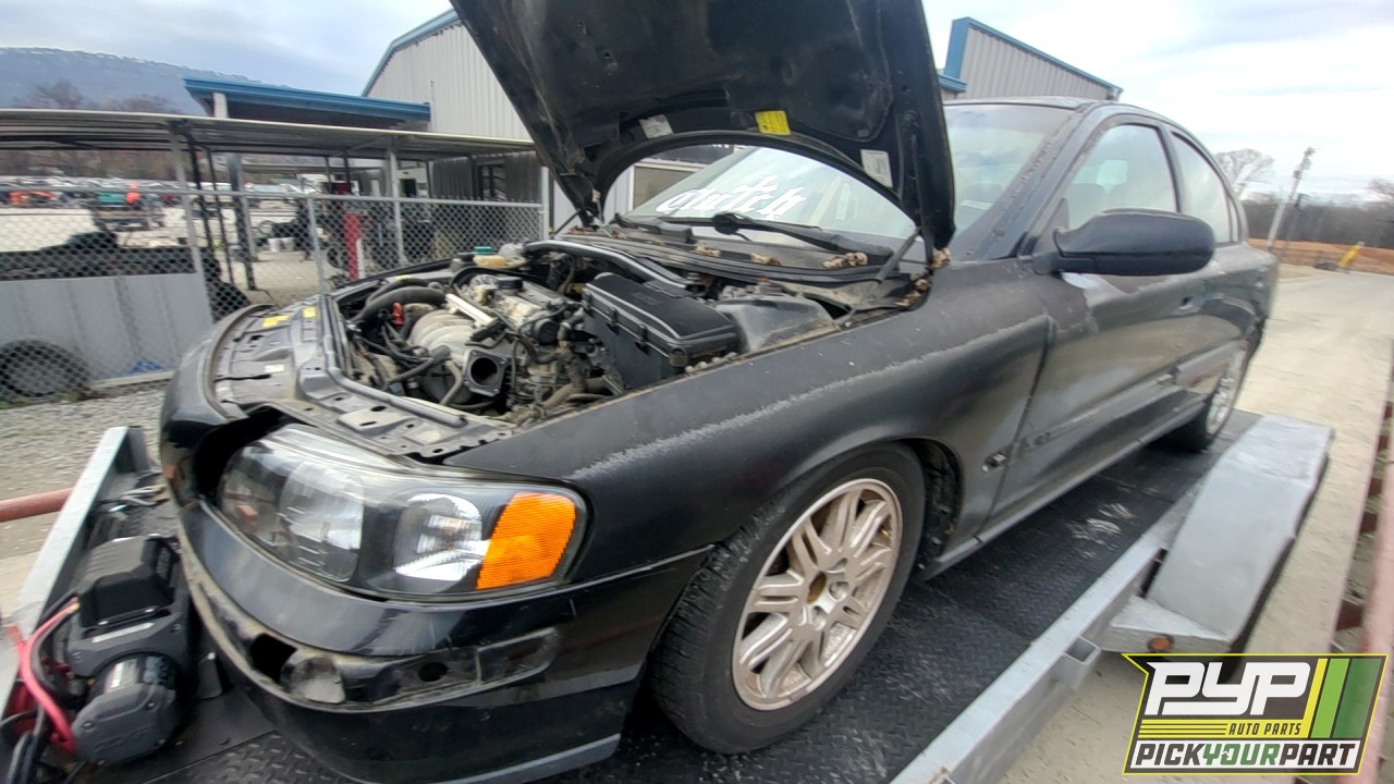 2003 VOLVO S60 available for parts