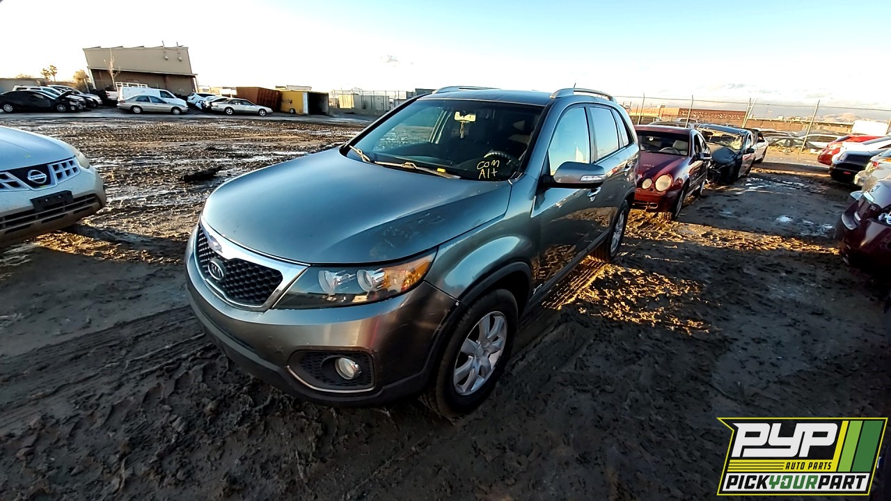 2011 KIA SORENTO available for parts