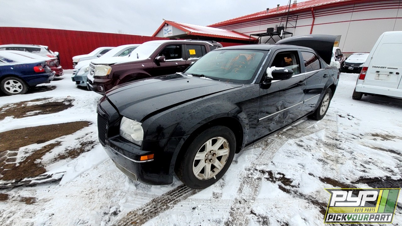 2007 CHRYSLER 300 available for parts