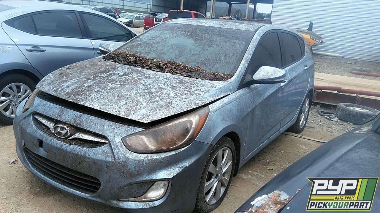 2013 HYUNDAI ACCENT partes disponibles