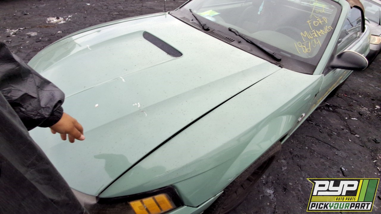 2001 FORD MUSTANG partes disponibles