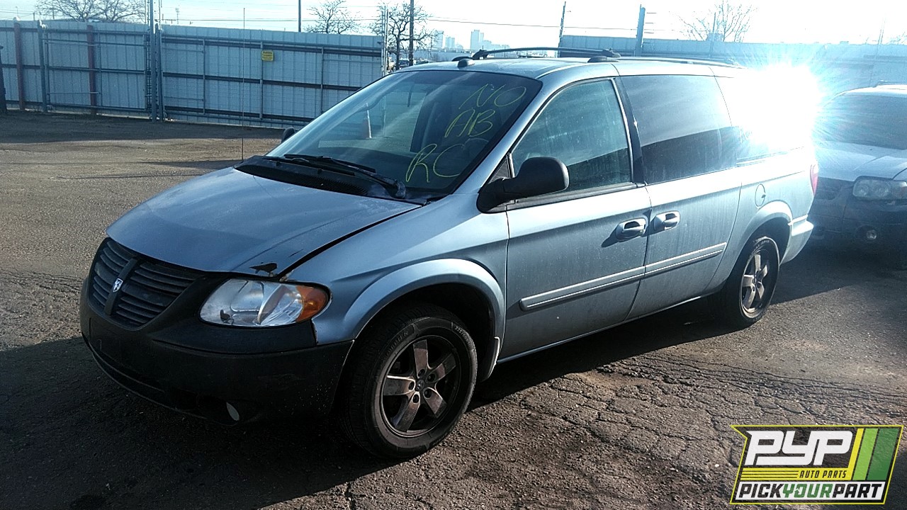2005 DODGE GRAND CARAVAN available for parts