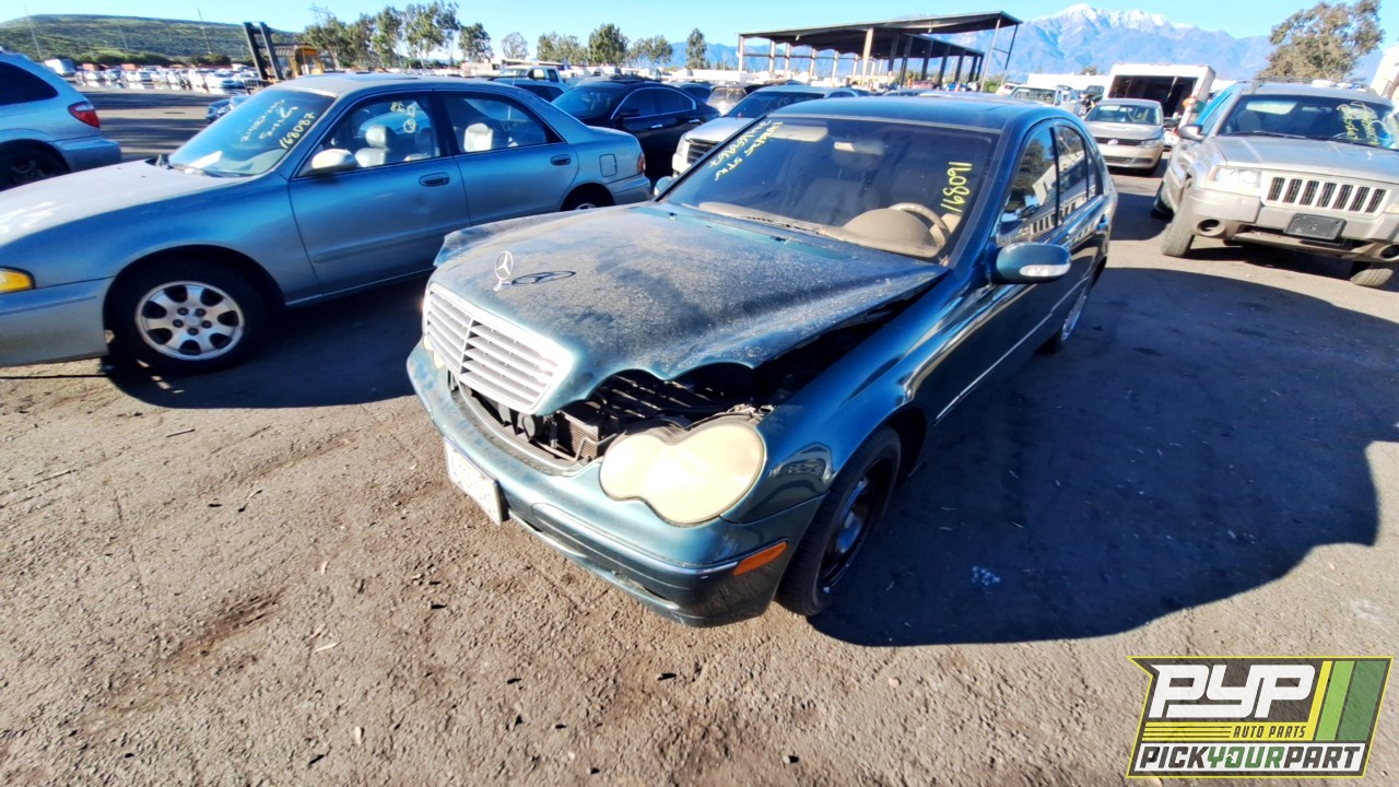 2001 MERCEDES-BENZ C320 partes disponibles