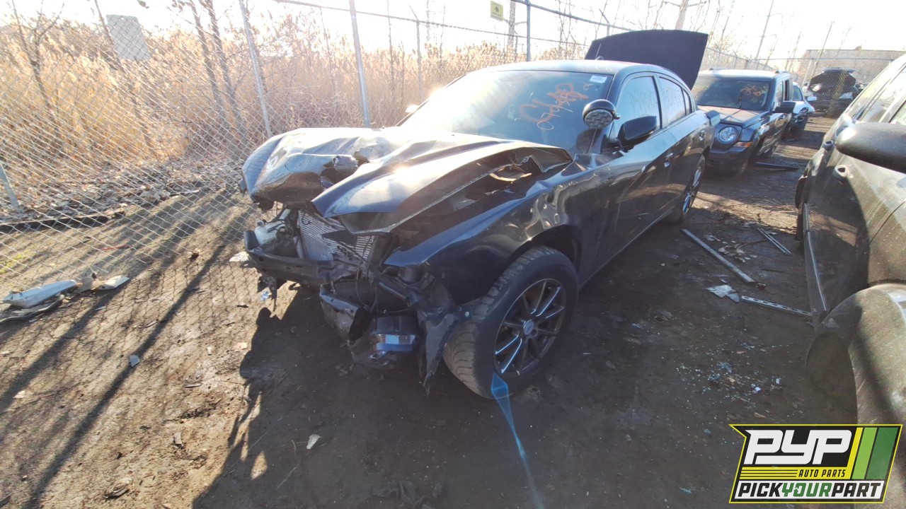 2014 DODGE CHARGER partes disponibles