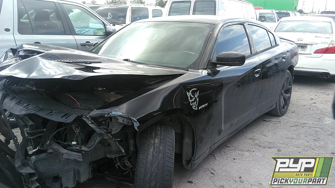 2012 DODGE CHARGER partes disponibles
