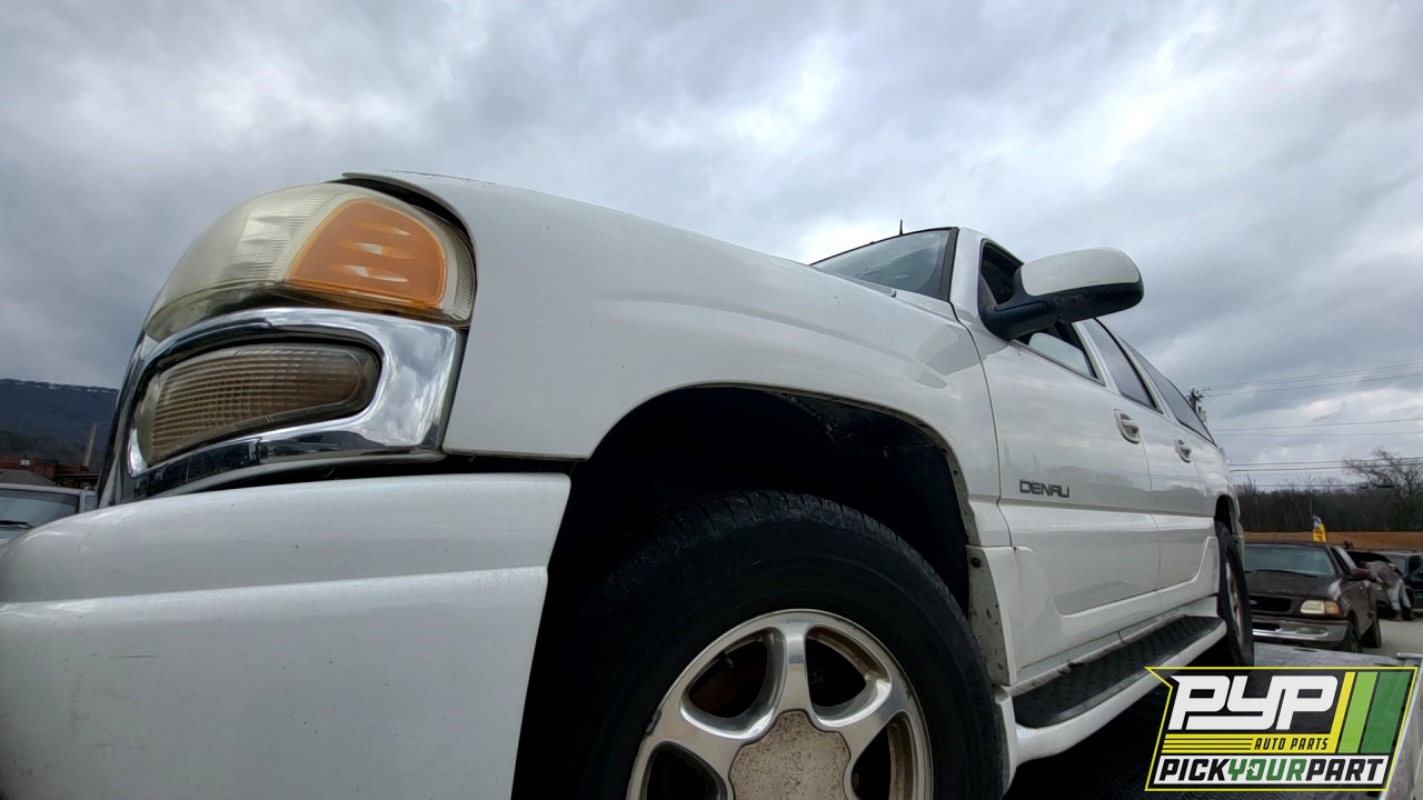 2004 GMC YUKON XL 1500 partes disponibles