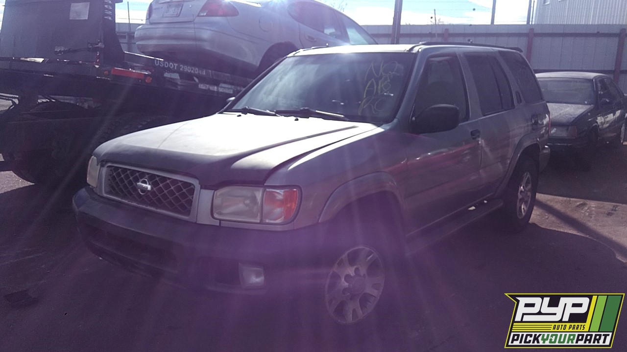 2001 NISSAN PATHFINDER partes disponibles