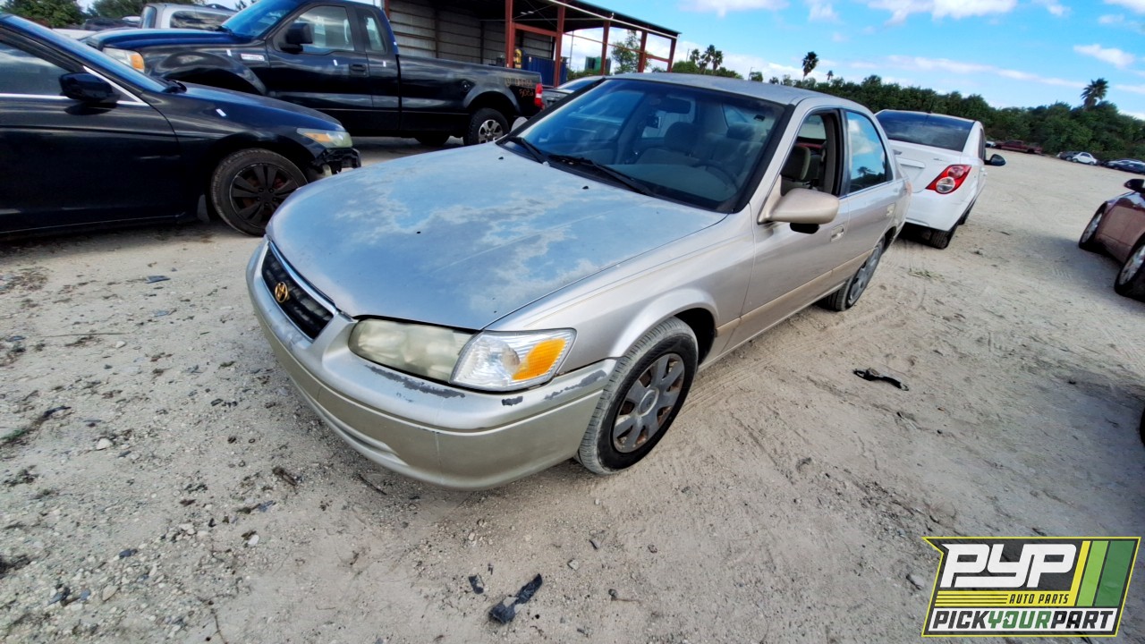 2001 TOYOTA CAMRY available for parts