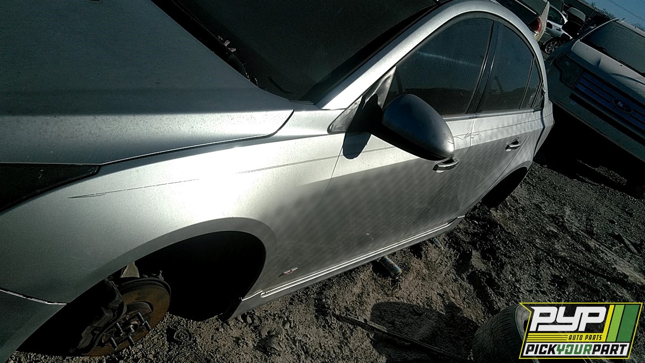 2013 CHEVROLET CRUZE partes disponibles