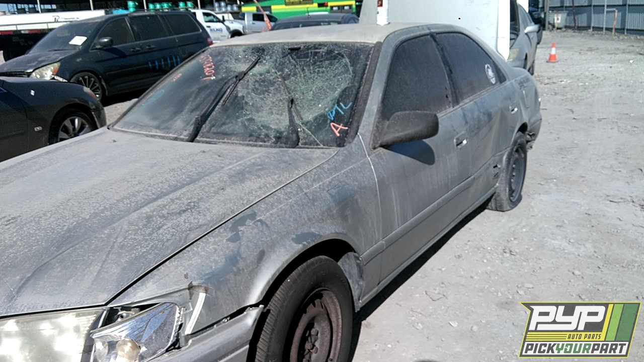 2000 TOYOTA CAMRY partes disponibles