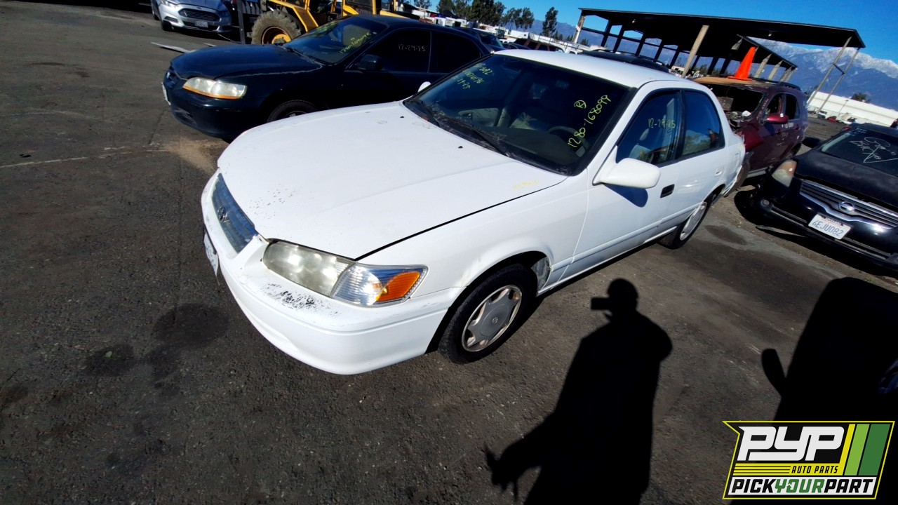 2000 TOYOTA CAMRY partes disponibles