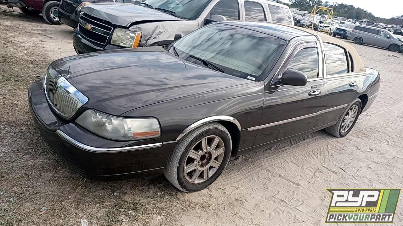 2007 LINCOLN TOWN CAR available for parts