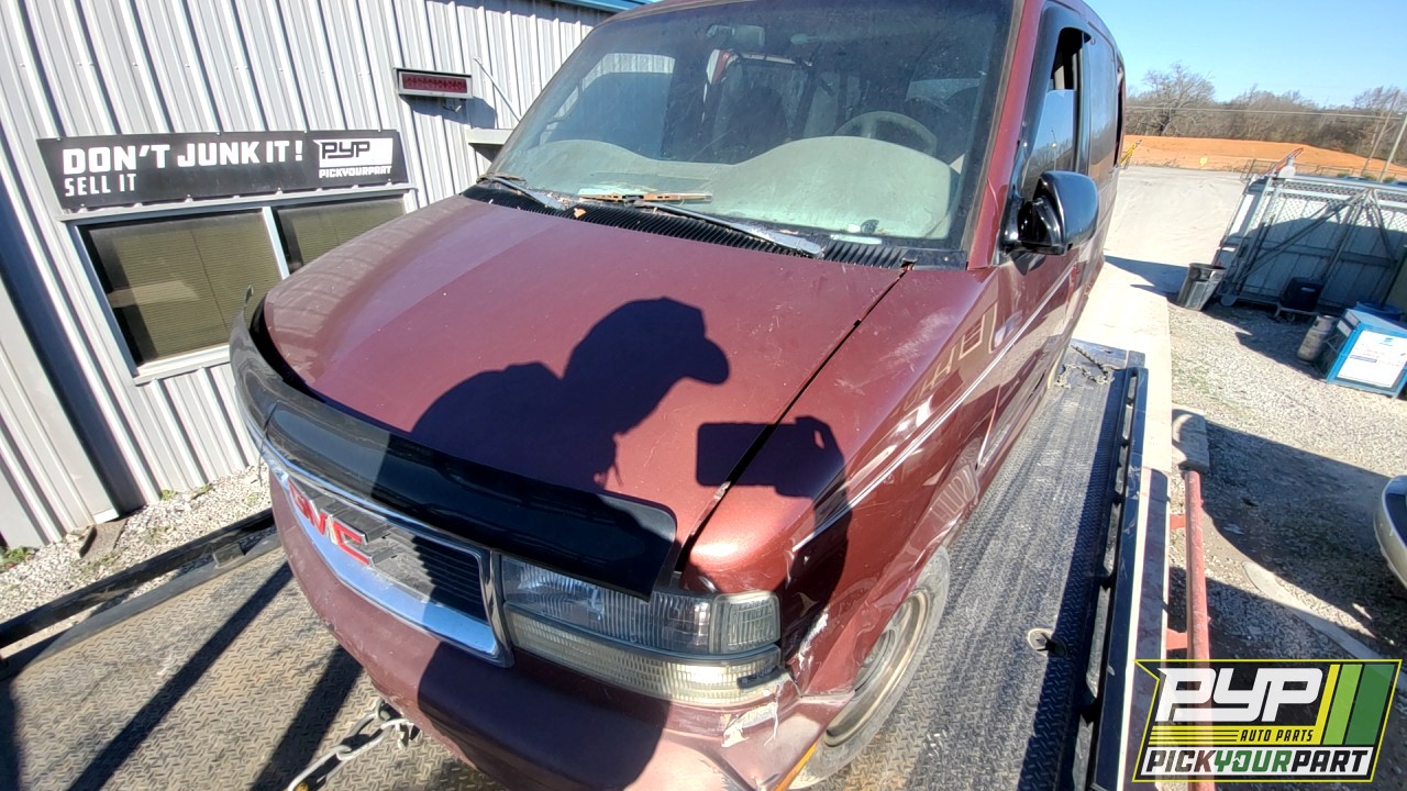 2000 GMC SAFARI available for parts