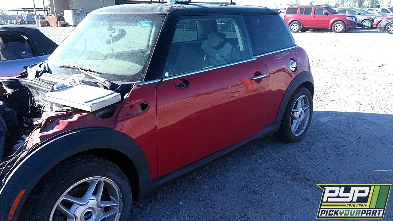 2009 MINI COOPER partes disponibles