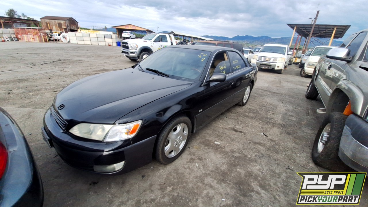 2000 LEXUS ES300 partes disponibles