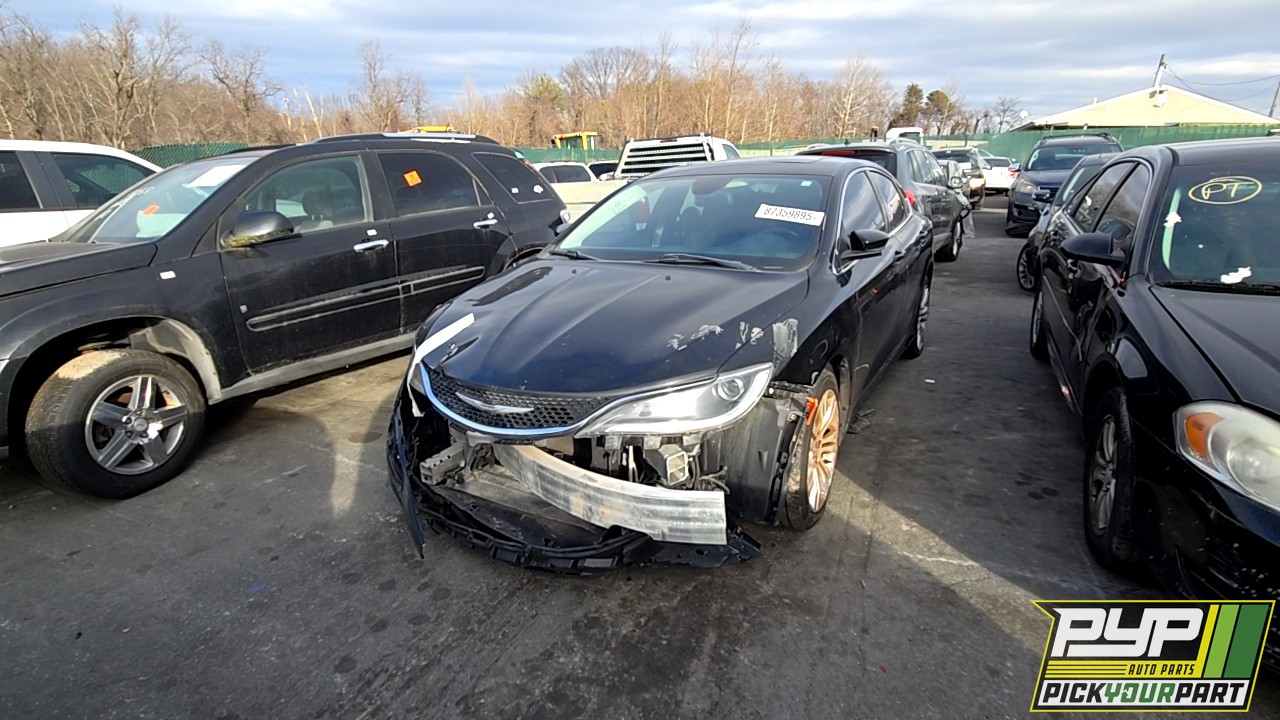 2015 CHRYSLER 200 partes disponibles