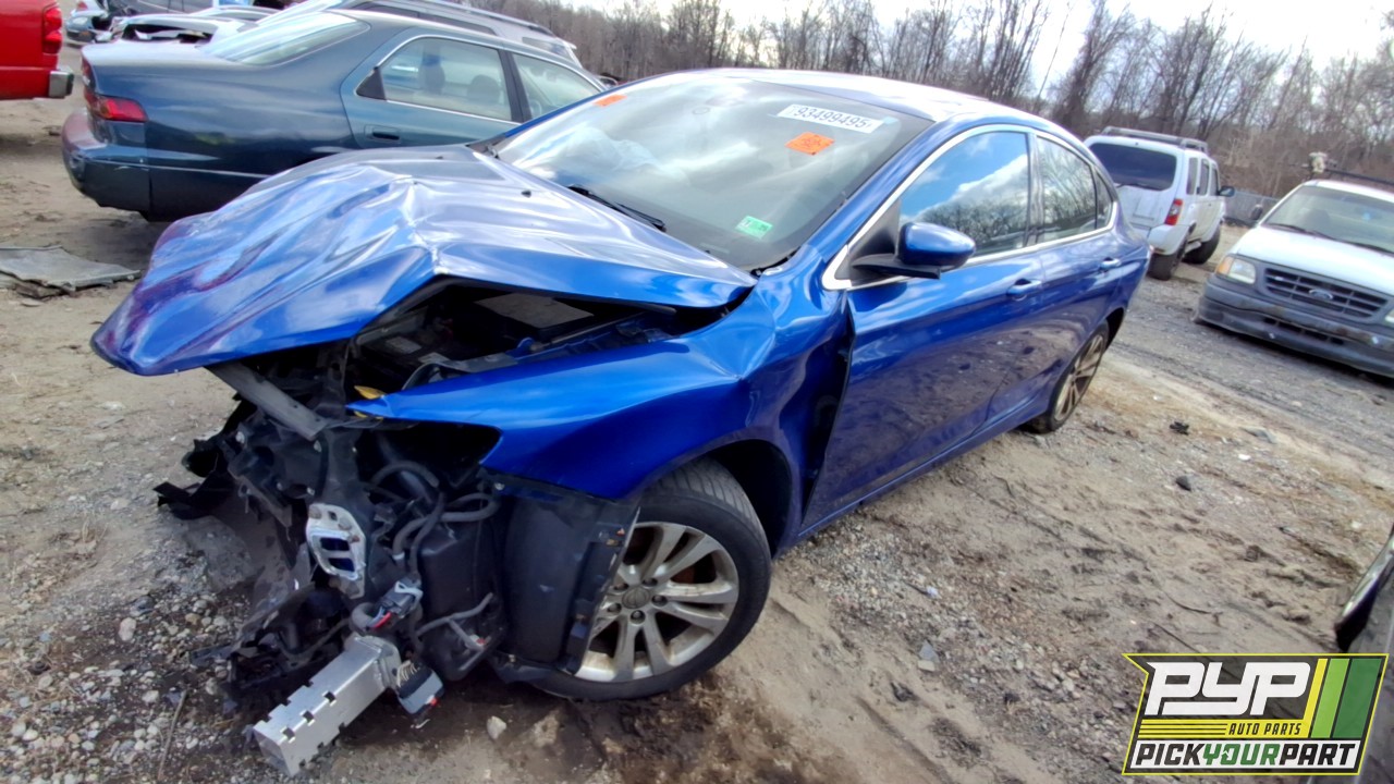 2015 CHRYSLER 200 partes disponibles
