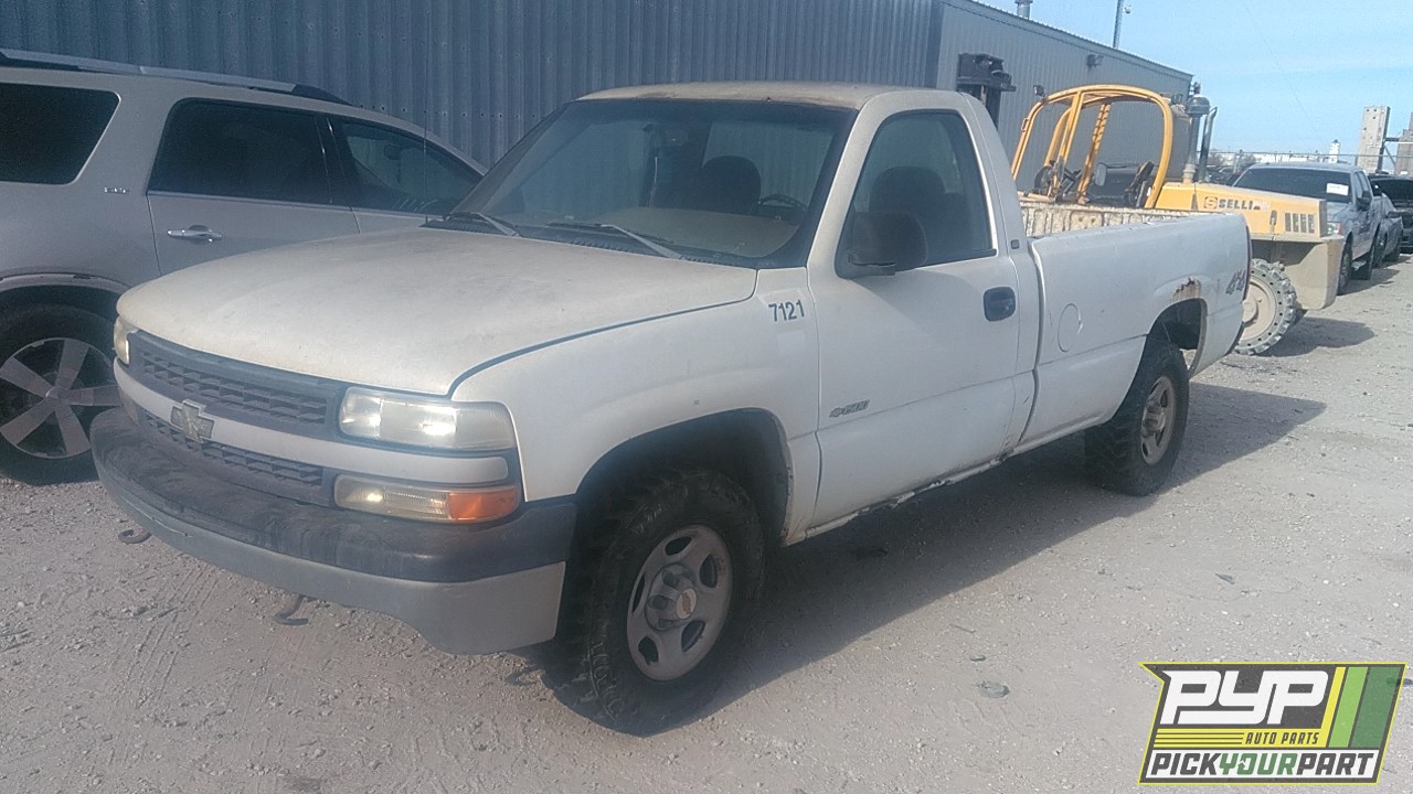 2000 CHEVROLET SILVERADO 1500 available for parts