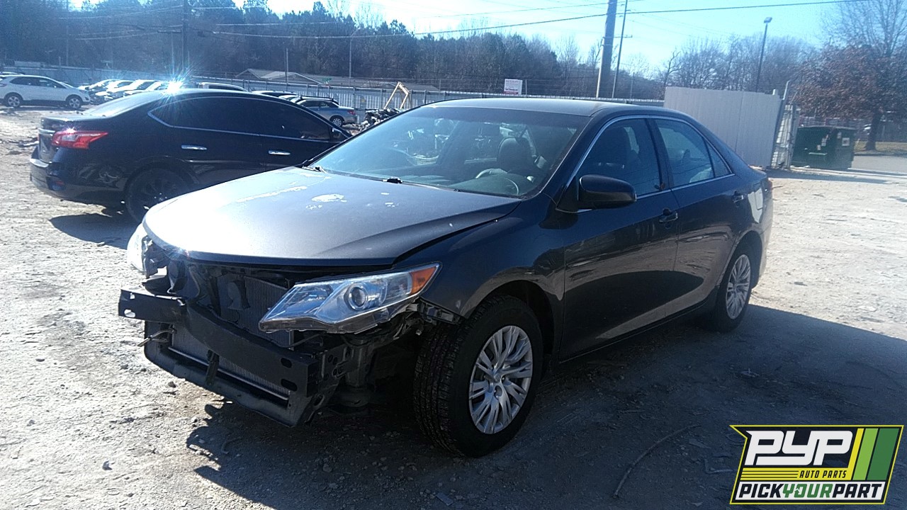2013 TOYOTA CAMRY partes disponibles