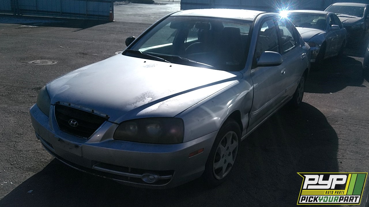 2004 HYUNDAI ELANTRA partes disponibles