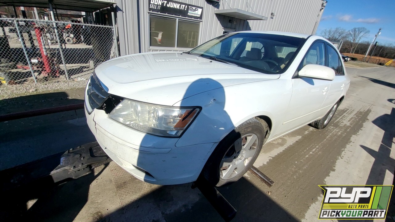 2009 HYUNDAI SONATA available for parts