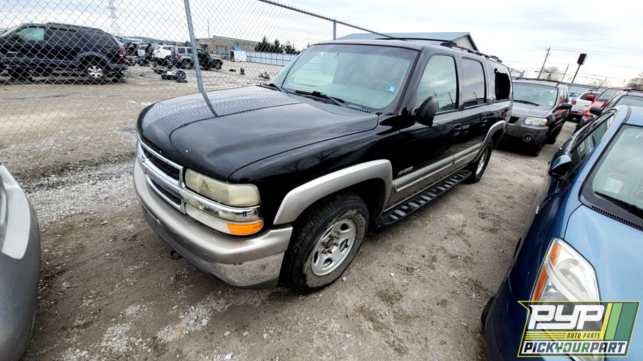 2001 CHEVROLET SUBURBAN 1500 available for parts
