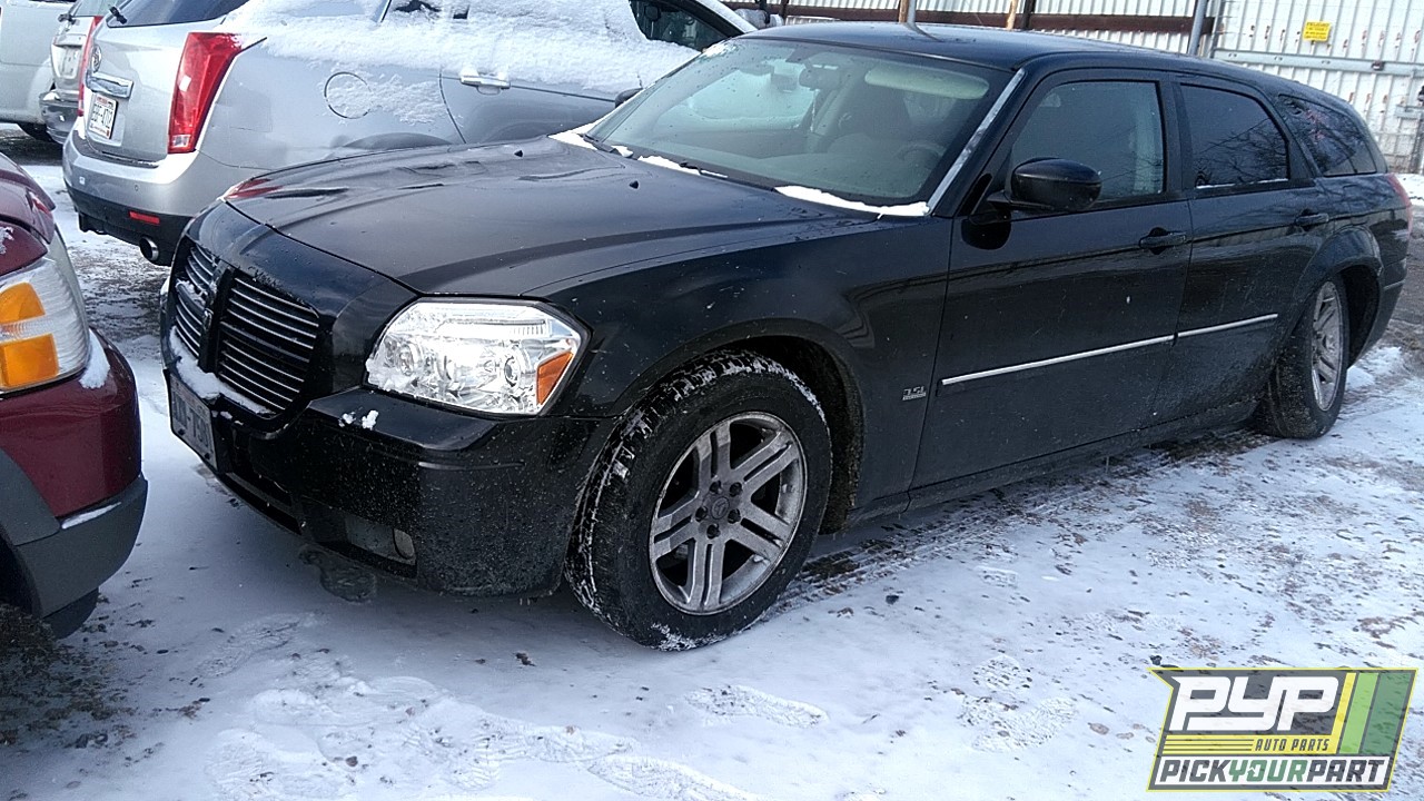 2005 DODGE MAGNUM available for parts
