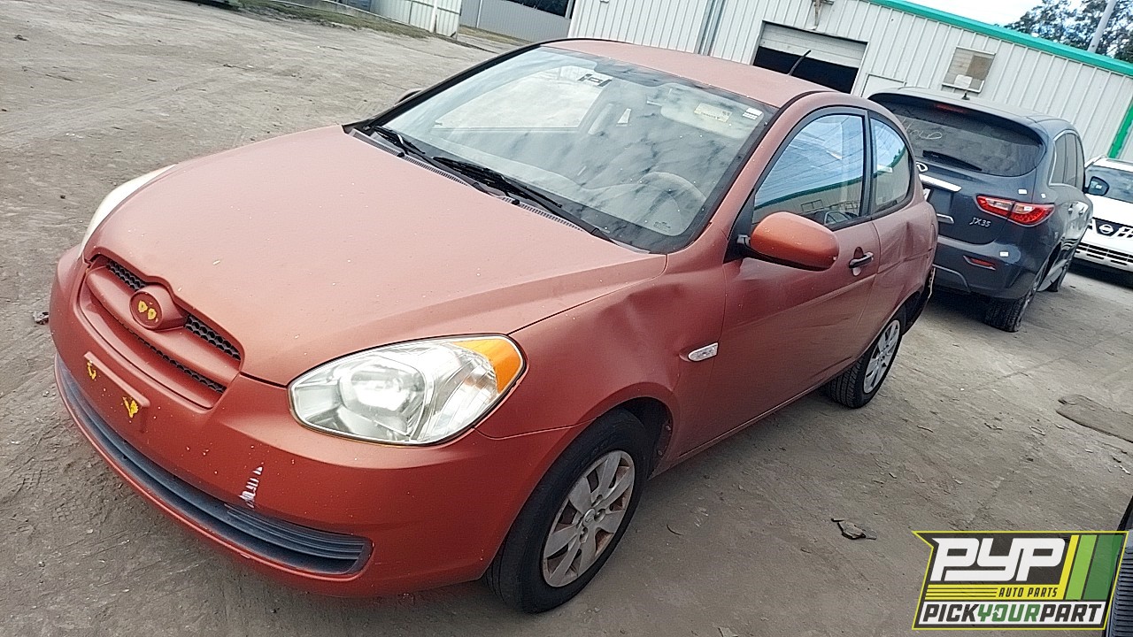 2011 HYUNDAI ACCENT partes disponibles