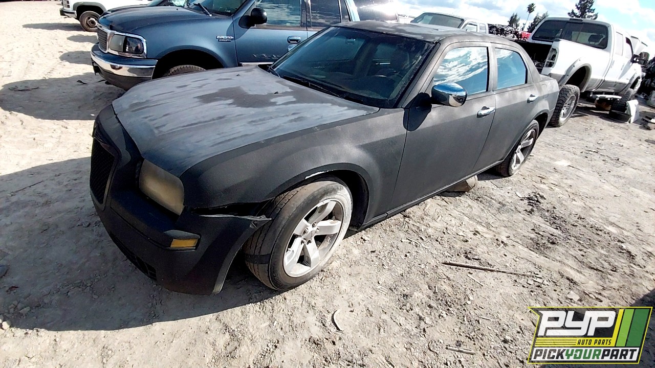 2005 CHRYSLER 300 partes disponibles