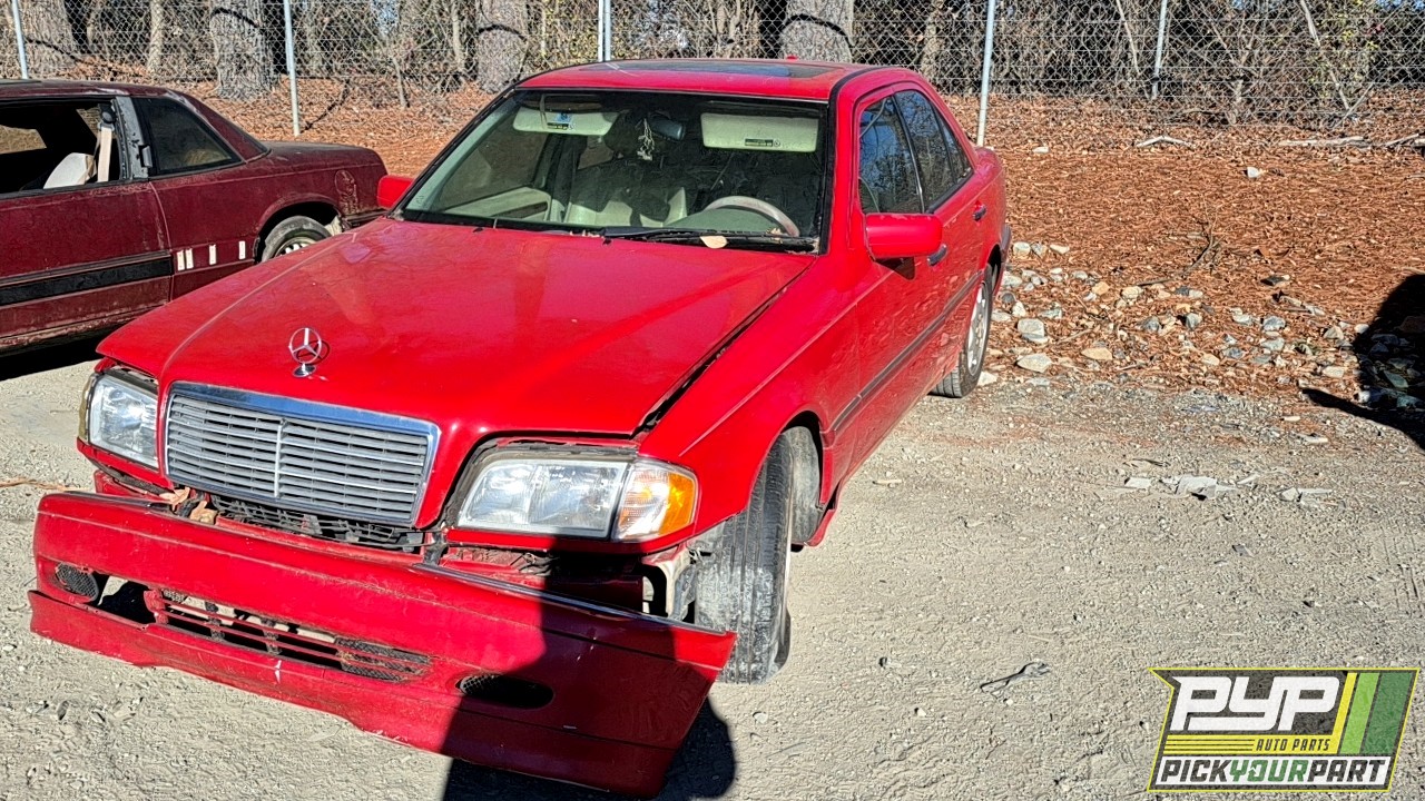 2000 MERCEDES-BENZ C230 partes disponibles