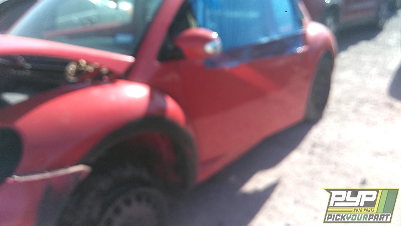 2004 VOLKSWAGEN BEETLE partes disponibles