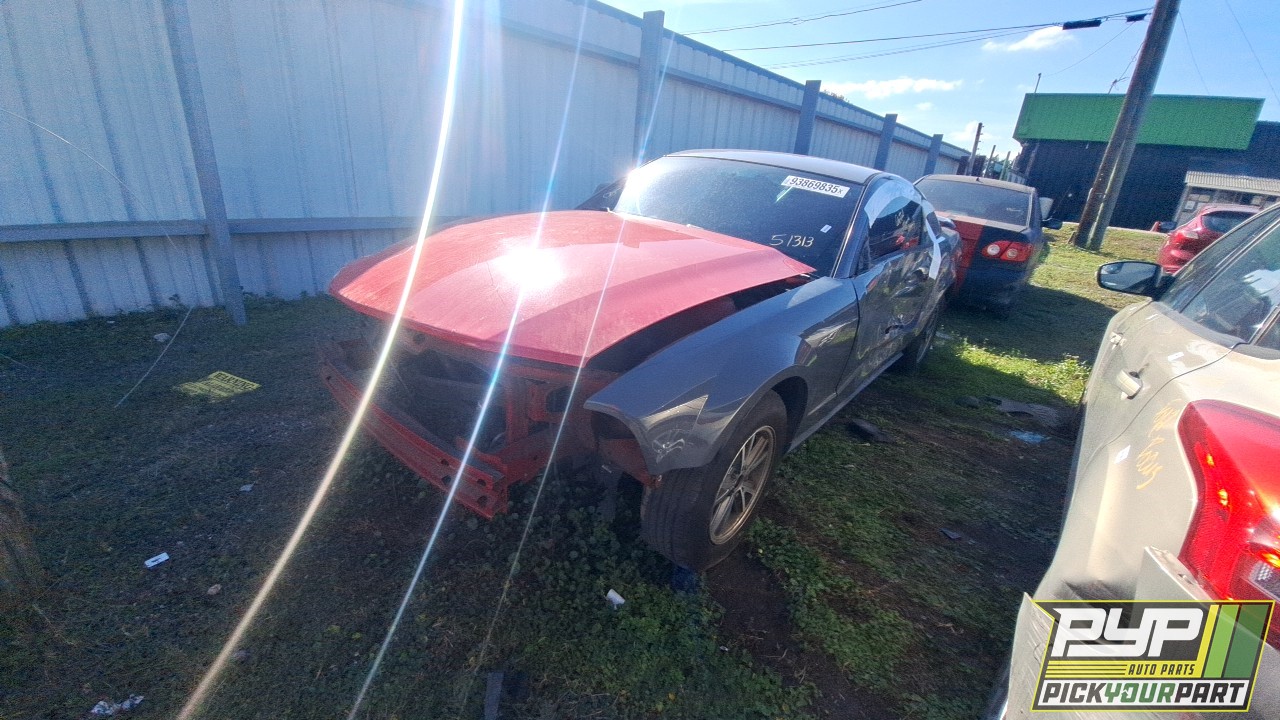 2005 FORD MUSTANG available for parts