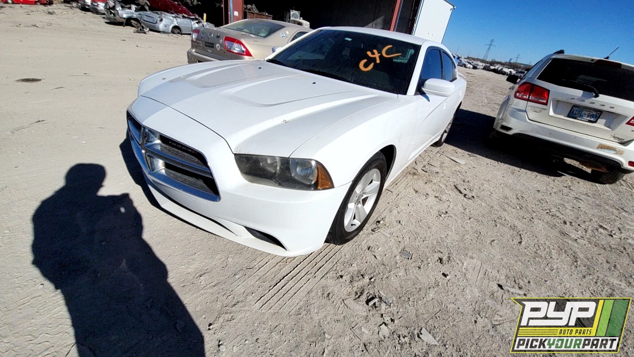 2014 DODGE CHARGER partes disponibles