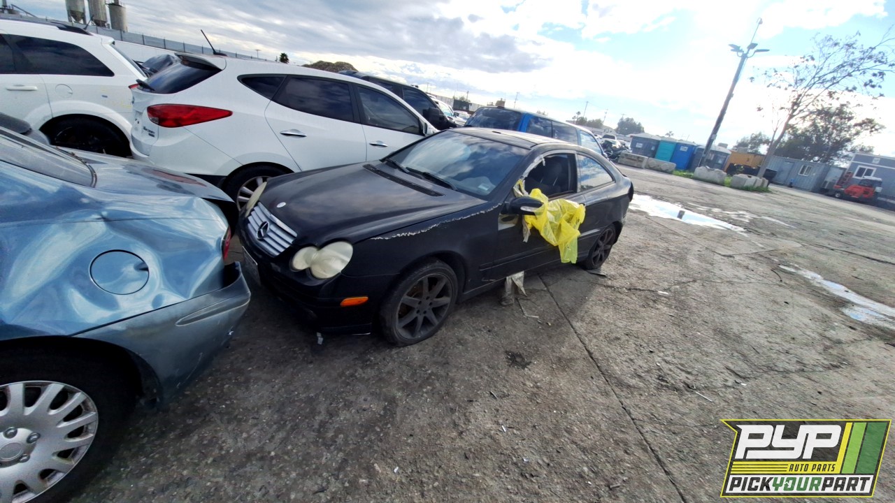 2004 MERCEDES-BENZ C230 partes disponibles