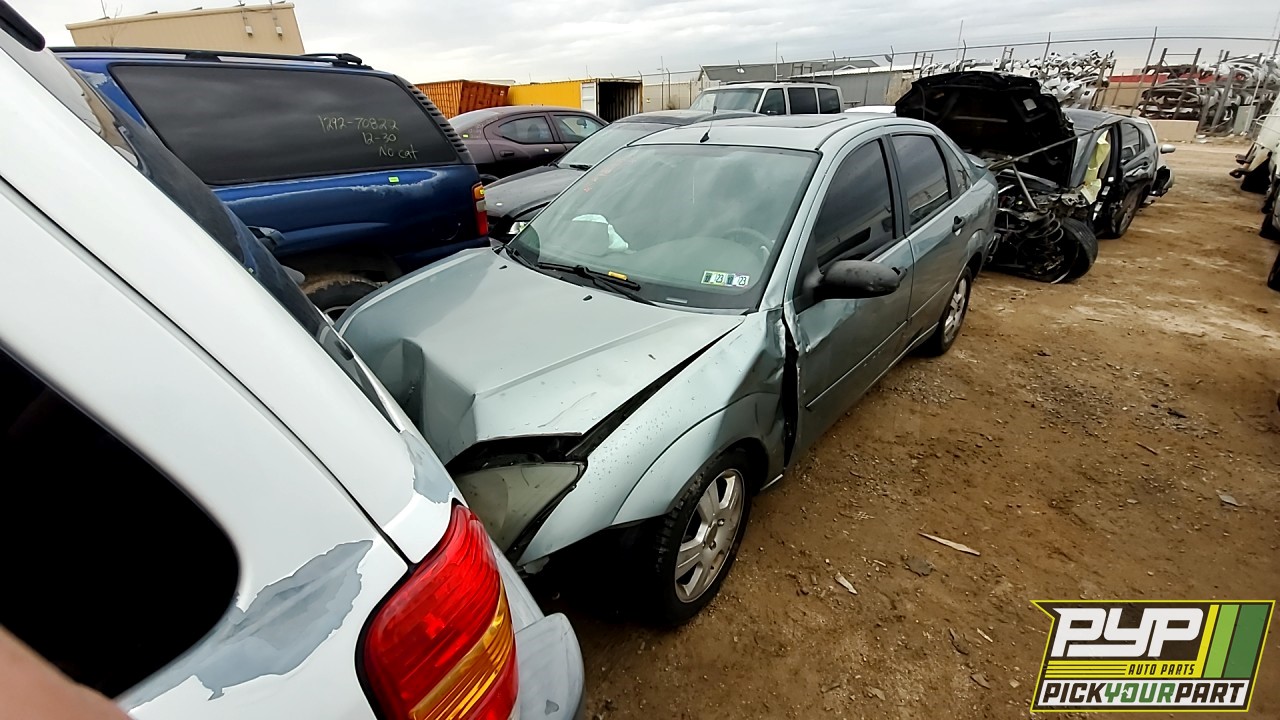 2003 FORD FOCUS available for parts