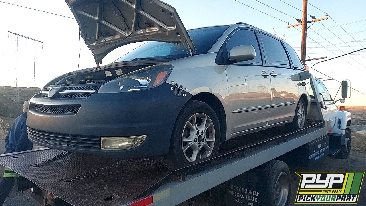 2005 TOYOTA SIENNA available for parts