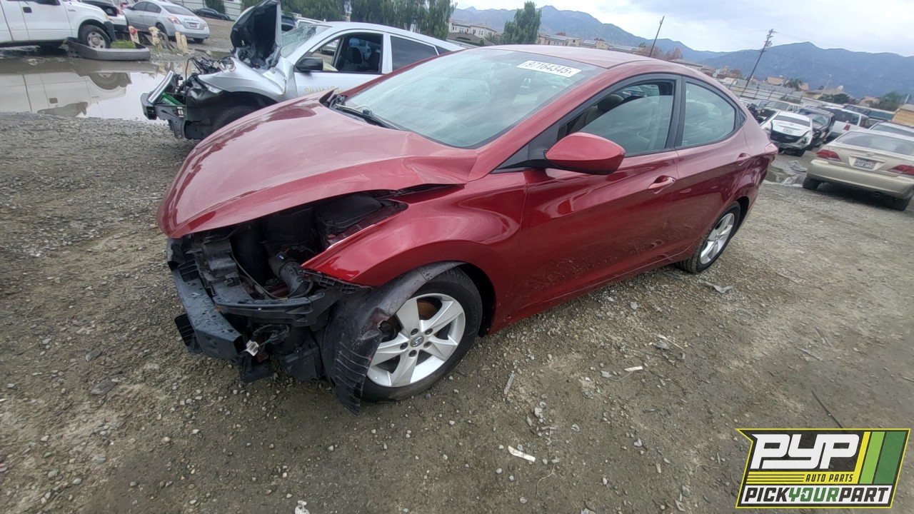 2014 HYUNDAI ELANTRA partes disponibles