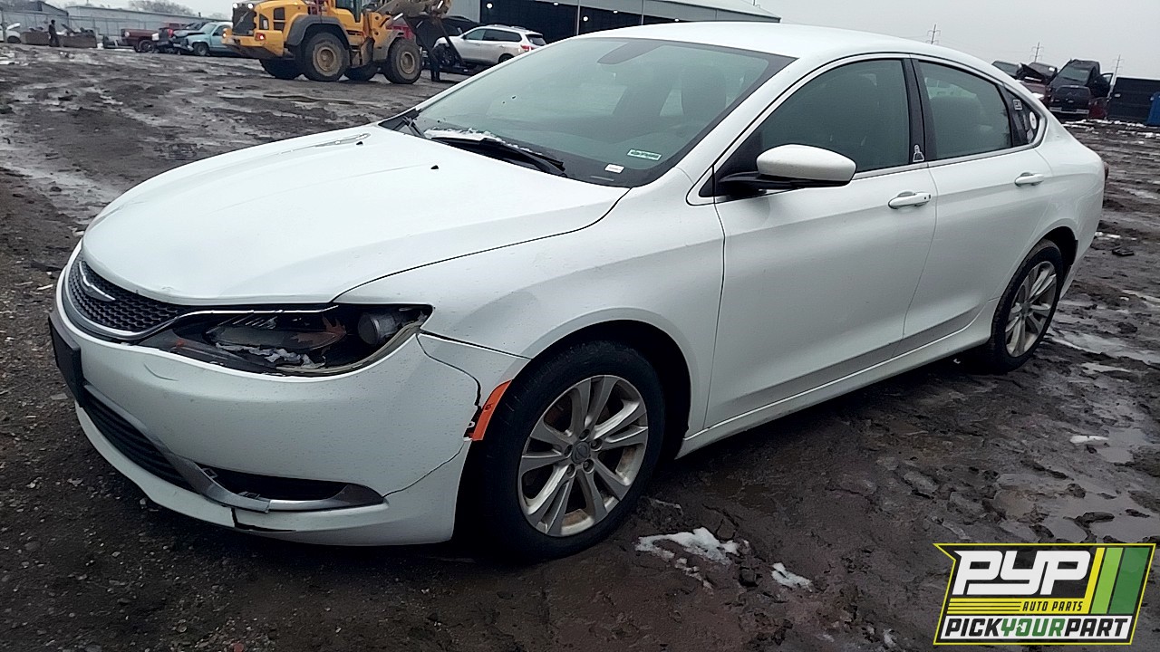 2015 CHRYSLER 200 partes disponibles