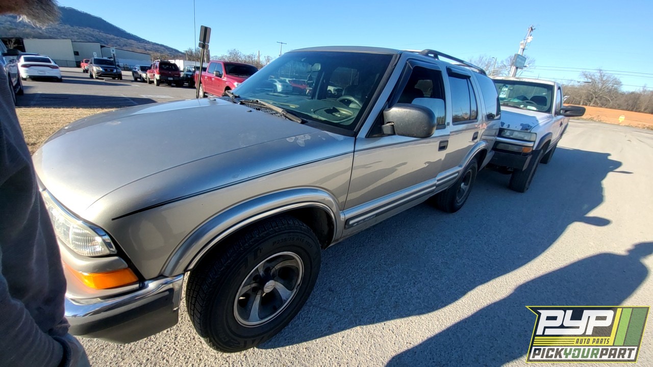 2001 CHEVROLET BLAZER available for parts